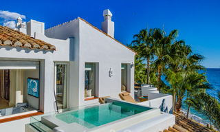 Eerstelijnsstrand super-de-luxe penthouse met schitterend open zeezicht te koop in Puente Romano in Marbella 37318 