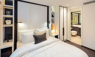 Eerstelijnsstrand super-de-luxe penthouse met schitterend open zeezicht te koop in Puente Romano in Marbella 37347 