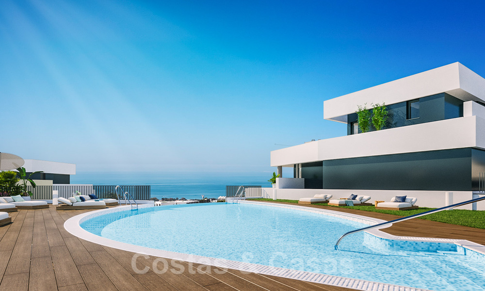 Nieuw hedendaags designproject met luxe appartementen te koop met prachtig zeezicht in Oost Marbella 37403