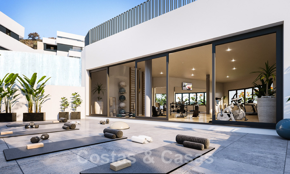 Nieuw hedendaags designproject met luxe appartementen te koop met prachtig zeezicht in Oost Marbella 47628