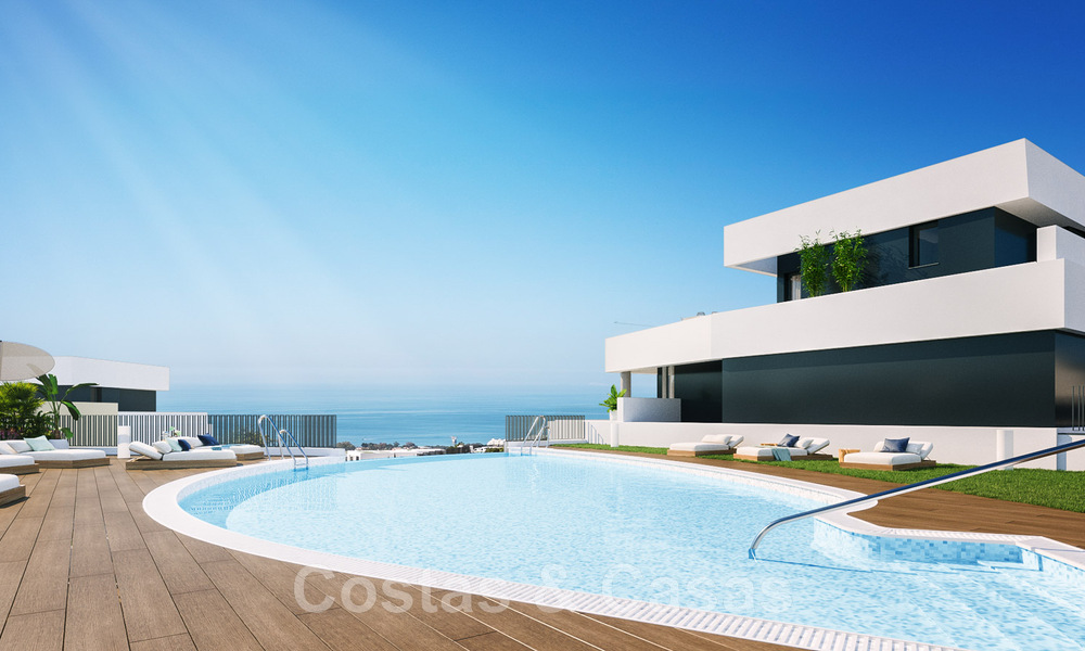 Nieuw hedendaags designproject met luxe appartementen te koop met prachtig zeezicht in Oost Marbella 47643