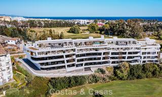 Frontline Golf, moderne luxe appartementen te koop, op loopafstand van voorzieningen in Guadalmina en San Pedro in Marbella 806665 