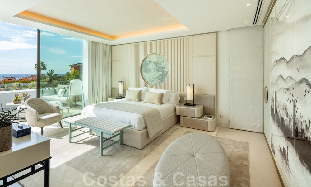 Instapklare, nieuwe moderne designvilla te koop in zeer gewilde strandwijk net ten oosten van Marbella centrum 37562