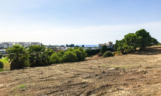 Eerstelijns golf locatie, bouwkavel te koop in golfresort met prachtig uitzicht naar zee - New Golden Mile, Marbella - Estepona 37592
