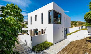 Instapklare, moderne luxevilla te koop, eerstelijns golf in Benahavis - Marbella 37666 