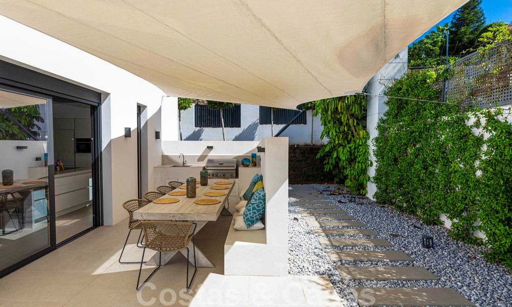 Instapklare, moderne luxevilla te koop, eerstelijns golf in Benahavis - Marbella 37670