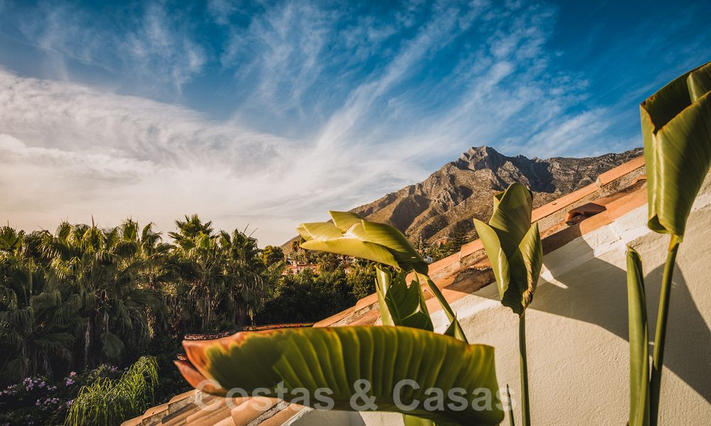Luxe penthouse te koop met zeezicht in een chic complex aan de Golden Mile in Marbella 37754