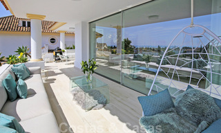Luxe penthouse te koop met zeezicht in een exclusief complex, op de prestigieuze Golden Mile, Marbella 38399 