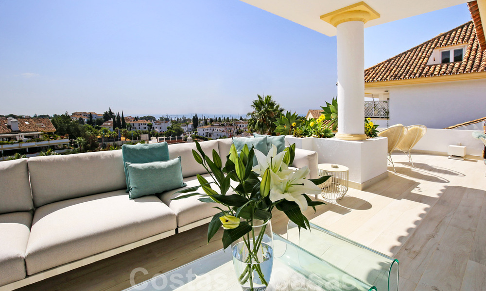 Luxe penthouse te koop met zeezicht in een exclusief complex, op de prestigieuze Golden Mile, Marbella 38402