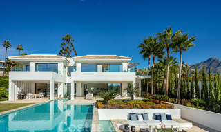 Fenomenale, hedendaagse, nieuwe luxevilla te koop in het hart van Nueva Andalucia’s Golf Vallei in Marbella 37910 