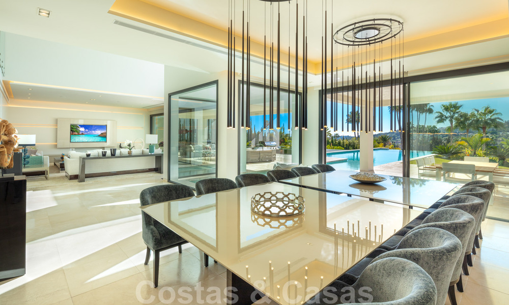 Fenomenale, hedendaagse, nieuwe luxevilla te koop in het hart van Nueva Andalucia’s Golf Vallei in Marbella 37912