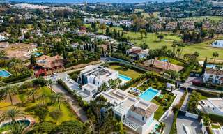 Fenomenale, hedendaagse, nieuwe luxevilla te koop in het hart van Nueva Andalucia’s Golf Vallei in Marbella 37922 