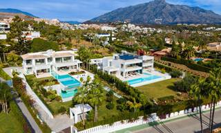 Fenomenale, hedendaagse, nieuwe luxevilla te koop in het hart van Nueva Andalucia’s Golf Vallei in Marbella 37924 