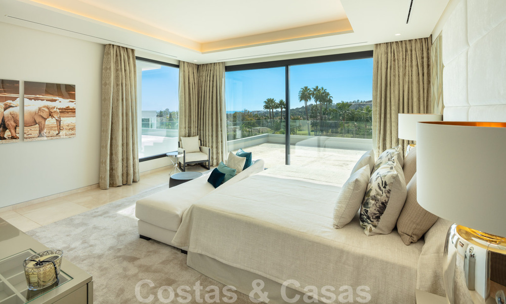 Fenomenale, hedendaagse, nieuwe luxevilla te koop in het hart van Nueva Andalucia’s Golf Vallei in Marbella 37928