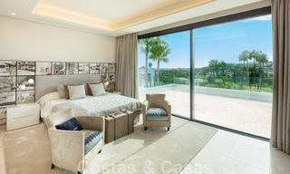 Fenomenale, hedendaagse, nieuwe luxevilla te koop in het hart van Nueva Andalucia’s Golf Vallei in Marbella 37932 