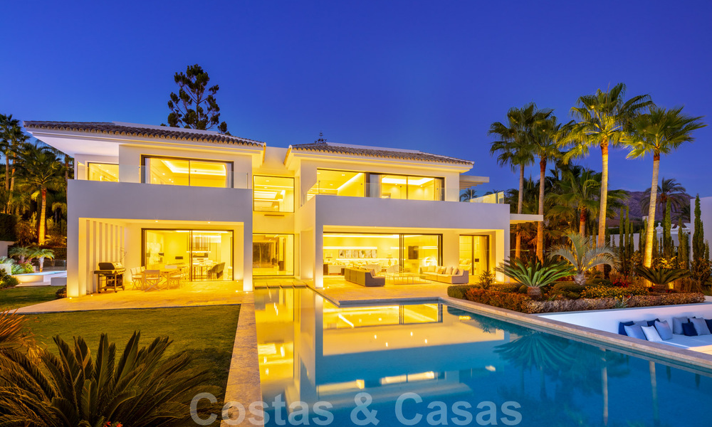 Fenomenale, hedendaagse, nieuwe luxevilla te koop in het hart van Nueva Andalucia’s Golf Vallei in Marbella 37942
