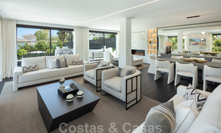 Exclusief ontworpen villa te koop, met prachtig uitzicht, in zeer populaire woonwijk in Nueva Andalucia in Marbella 37968 