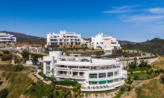 Moderne, eigentijdse luxe appartementen met adembenemende zeezicht te koop, op korte rijafstand van het centrum van Marbella 38323 