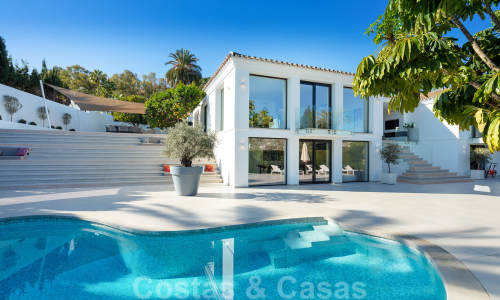 Elegante, zeer stijlvolle luxevilla te koop in het hart van de Golf Vallei in Nueva Andalucia te Marbella 38209