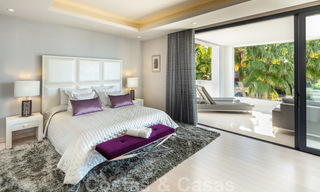 Hedendaagse, stijlvolle luxevilla te koop in een afgeschermde woonwijk op de Golden Mile in Marbella 38271 