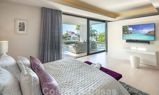 Hedendaagse, stijlvolle luxevilla te koop in een afgeschermde woonwijk op de Golden Mile in Marbella 38272 