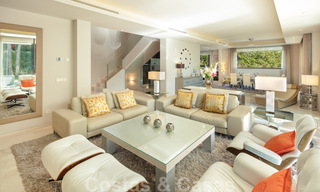 Hedendaagse, stijlvolle luxevilla te koop in een afgeschermde woonwijk op de Golden Mile in Marbella 38289 