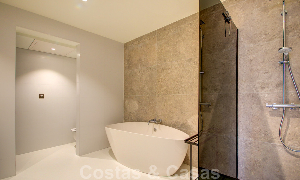 Mooi, recent gerenoveerd appartement te koop met zeezicht in Hotel Kempinski, Marbella - Estepona 38362