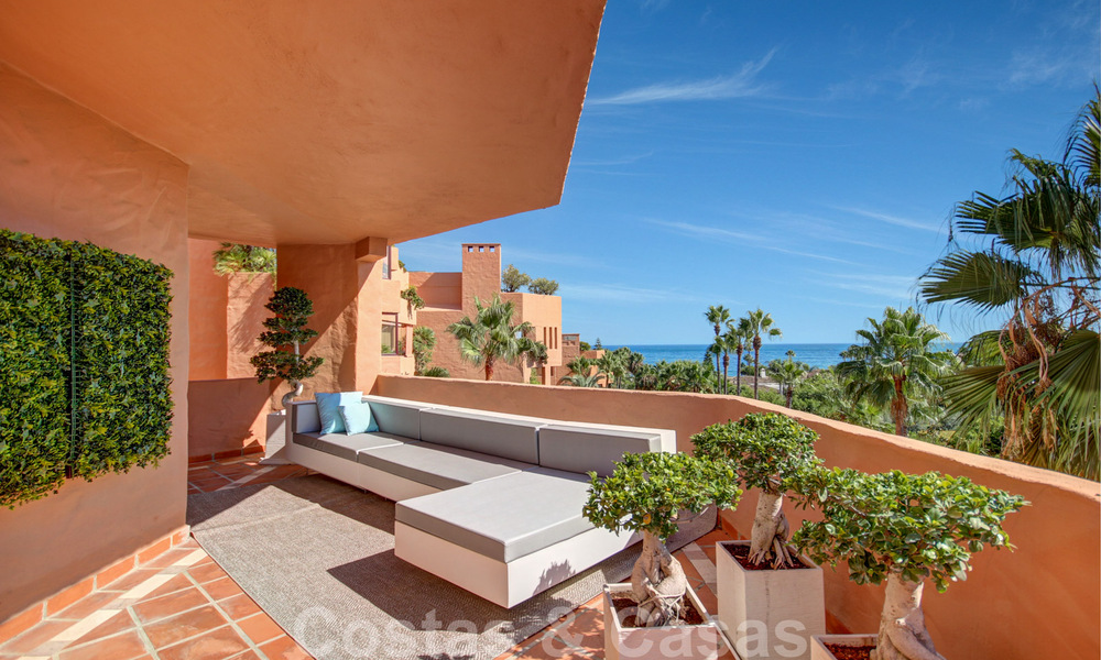 Mooi, recent gerenoveerd appartement te koop met zeezicht in Hotel Kempinski, Marbella - Estepona 38370