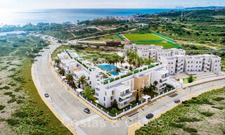 Nieuw project met luxe appartementen en penthouses met privézwembaden en zeezicht, op 500 meter van de zee in Estepona 38409 