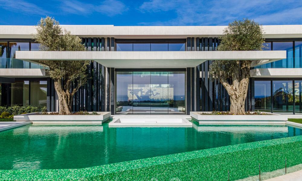 Nieuwe, moderne, majestueuze villa te koop, eerstelijns golf met panoramisch uitzicht in vijfsterren golfresort in Marbella - Benahavis 38456