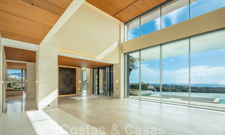 Nieuwe, moderne, majestueuze villa te koop, eerstelijns golf met panoramisch uitzicht in vijfsterren golfresort in Marbella - Benahavis 38458 