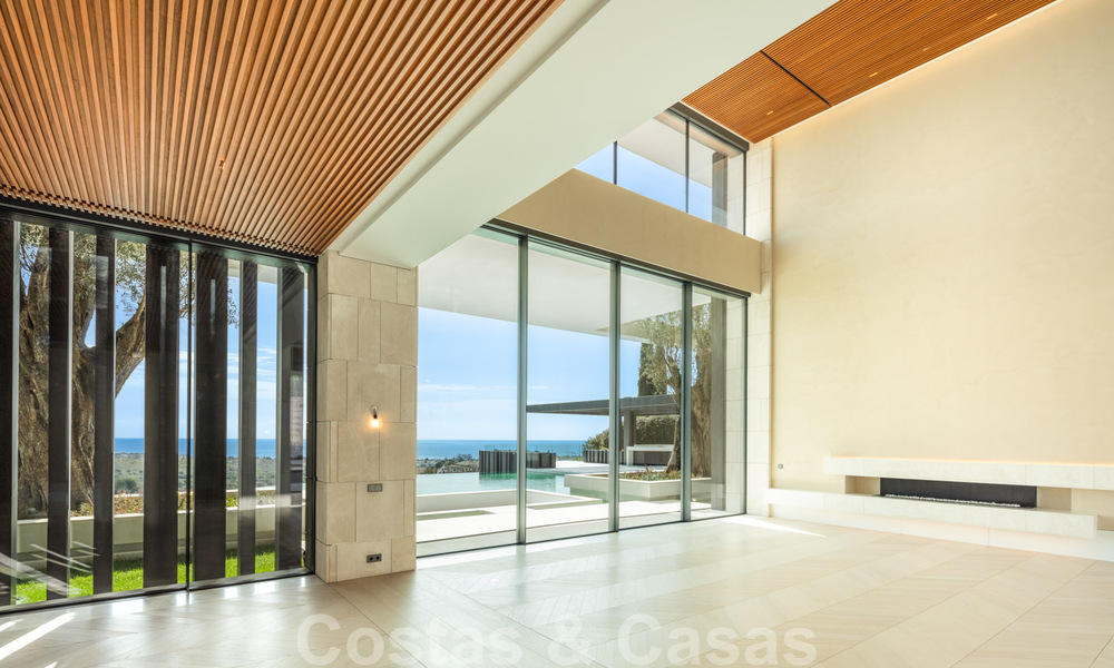 Nieuwe, moderne, majestueuze villa te koop, eerstelijns golf met panoramisch uitzicht in vijfsterren golfresort in Marbella - Benahavis 38461