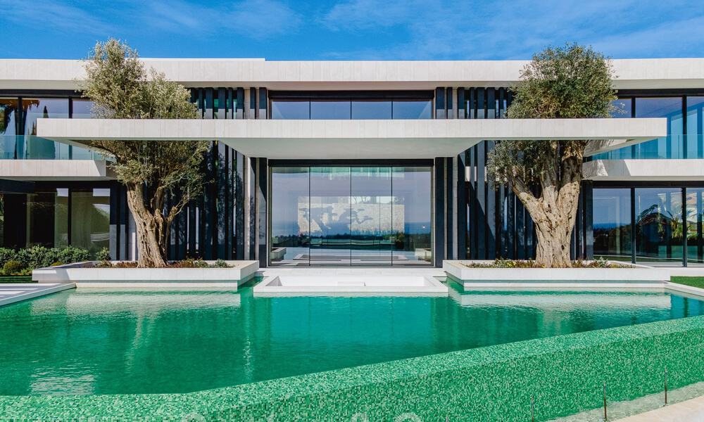 Nieuwe, moderne, majestueuze villa te koop, eerstelijns golf met panoramisch uitzicht in vijfsterren golfresort in Marbella - Benahavis 52347