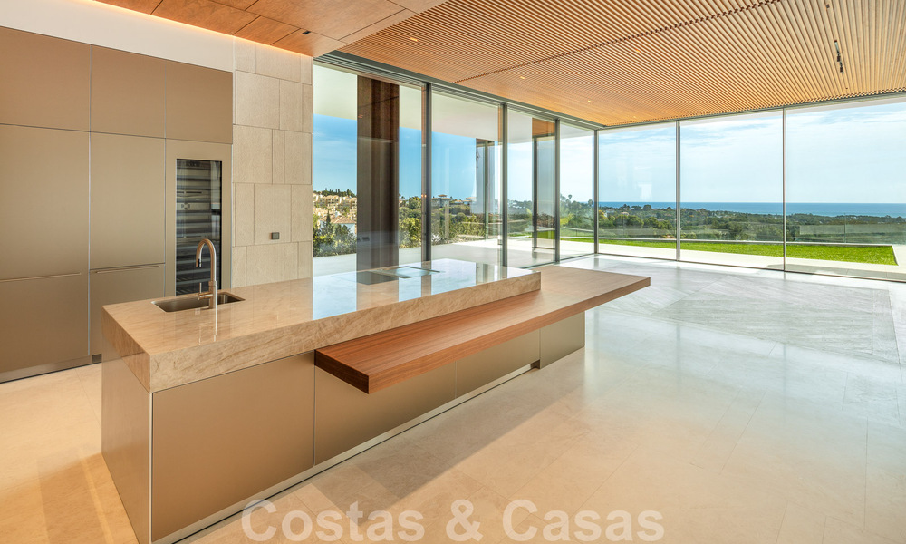 Nieuwe, moderne, majestueuze villa te koop, eerstelijns golf met panoramisch uitzicht in vijfsterren golfresort in Marbella - Benahavis 52354