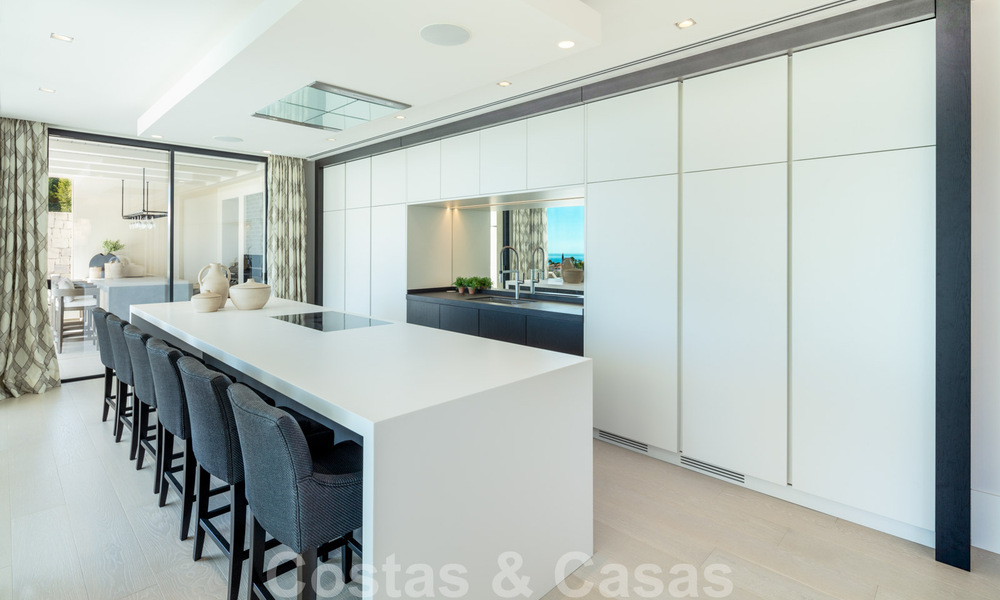 Instapklare, nieuwe luxevilla te koop met panoramisch zeezicht, in een eersteklas golfresort, Benahavis - Marbella 38542