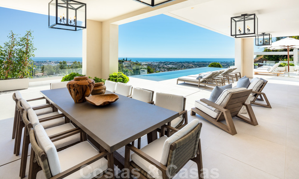 Instapklare, nieuwe luxevilla te koop met panoramisch zeezicht, in een eersteklas golfresort, Benahavis - Marbella 38543