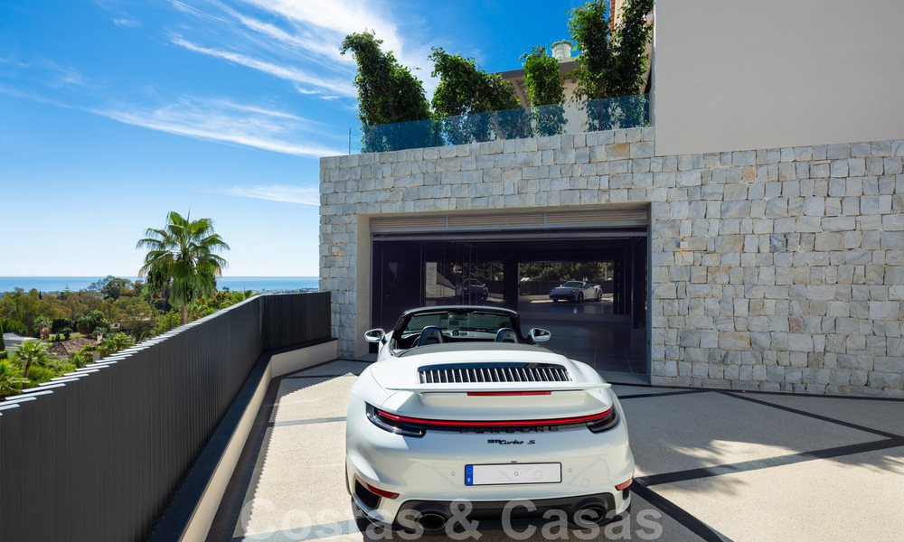 Instapklare, nieuwe luxevilla te koop met panoramisch zeezicht, in een eersteklas golfresort, Benahavis - Marbella 38558