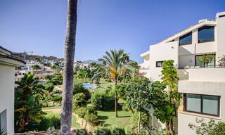 Prachtig, hedendaags penthouse te koop met panoramisch uitzicht op zee in een afgeschermd complex in het exclusieve Benahavis - Marbella 38579 