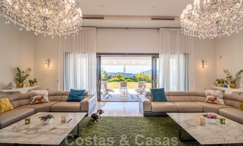 Eigentijdse luxevilla te koop in eerstelijns golf met een prachtig uitzicht in het exclusieve La Zagaleta Golfresort, Benahavis - Marbella 38672