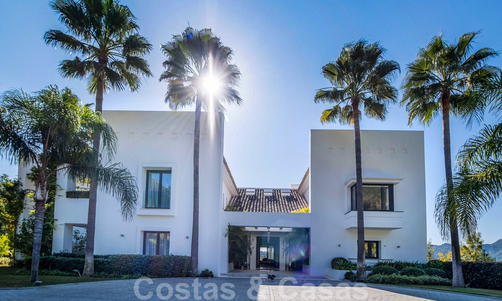 Eigentijdse luxevilla te koop in eerstelijns golf met een prachtig uitzicht in het exclusieve La Zagaleta Golfresort, Benahavis - Marbella 38682