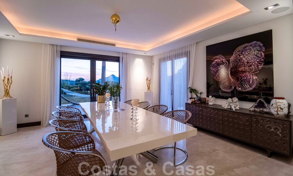 Eigentijdse luxevilla te koop in eerstelijns golf met een prachtig uitzicht in het exclusieve La Zagaleta Golfresort, Benahavis - Marbella 38691