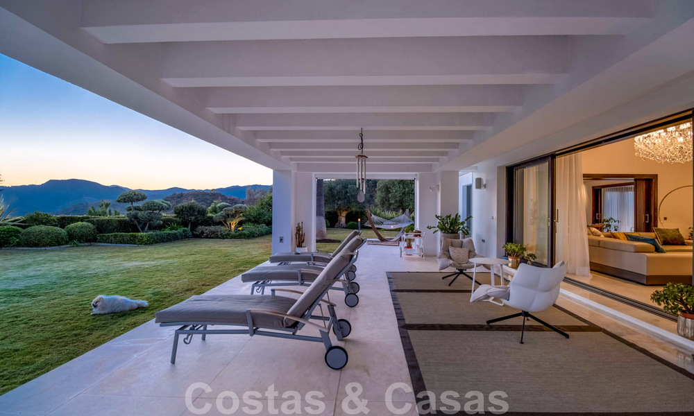 Eigentijdse luxevilla te koop in eerstelijns golf met een prachtig uitzicht in het exclusieve La Zagaleta Golfresort, Benahavis - Marbella 38701