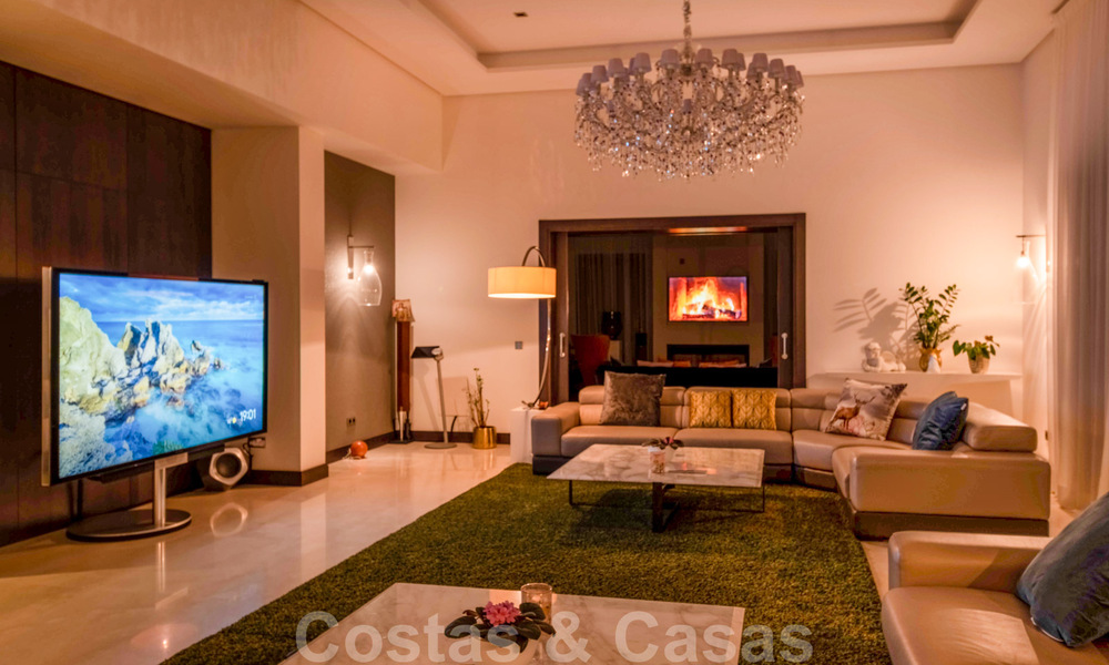 Eigentijdse luxevilla te koop in eerstelijns golf met een prachtig uitzicht in het exclusieve La Zagaleta Golfresort, Benahavis - Marbella 38706