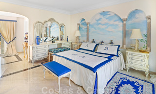 Luxevilla te koop in een klassieke Spaanse stijl, met panoramisch zeezicht in Benahavis - Marbella 38733 