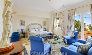 Luxevilla te koop in een klassieke Spaanse stijl, met panoramisch zeezicht in Benahavis - Marbella 38757 