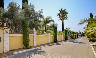 Luxevilla te koop in een klassieke Spaanse stijl, met panoramisch zeezicht in Benahavis - Marbella 38778 