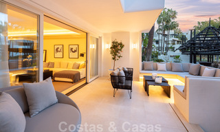 Luxueus gerenoveerd, hedendaags appartement met prachtig uitzicht op de tuin te koop in Puente Romano - Golden Mile, Marbella 38933 
