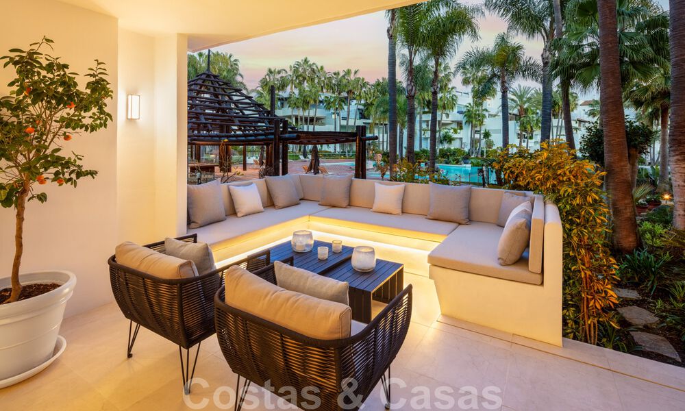 Luxueus gerenoveerd, hedendaags appartement met prachtig uitzicht op de tuin te koop in Puente Romano - Golden Mile, Marbella 38935