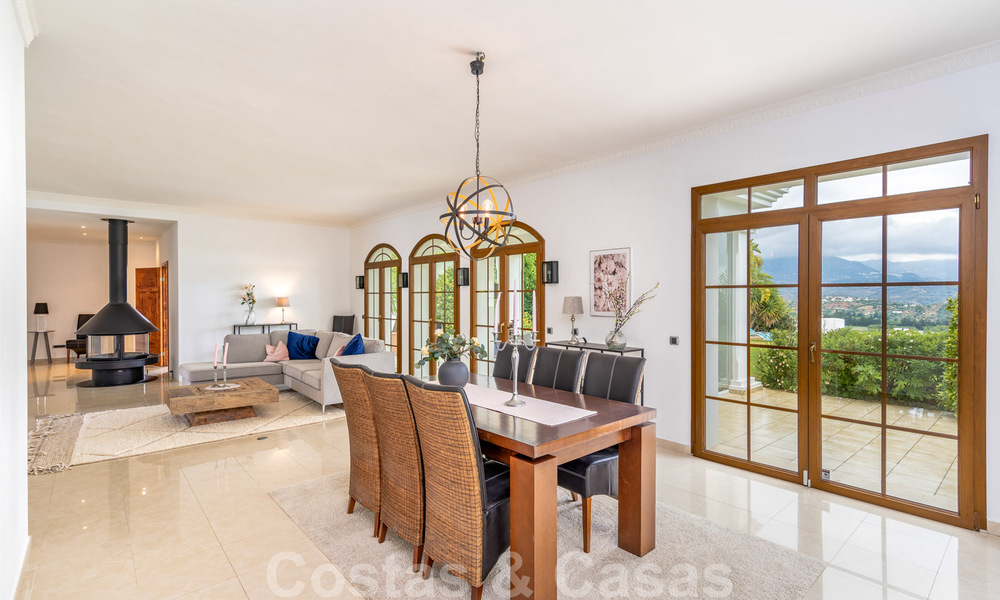 Instapklare, elegante, Spaanse luxevilla te koop op groot perceel in Mijas, Costa del Sol 38955