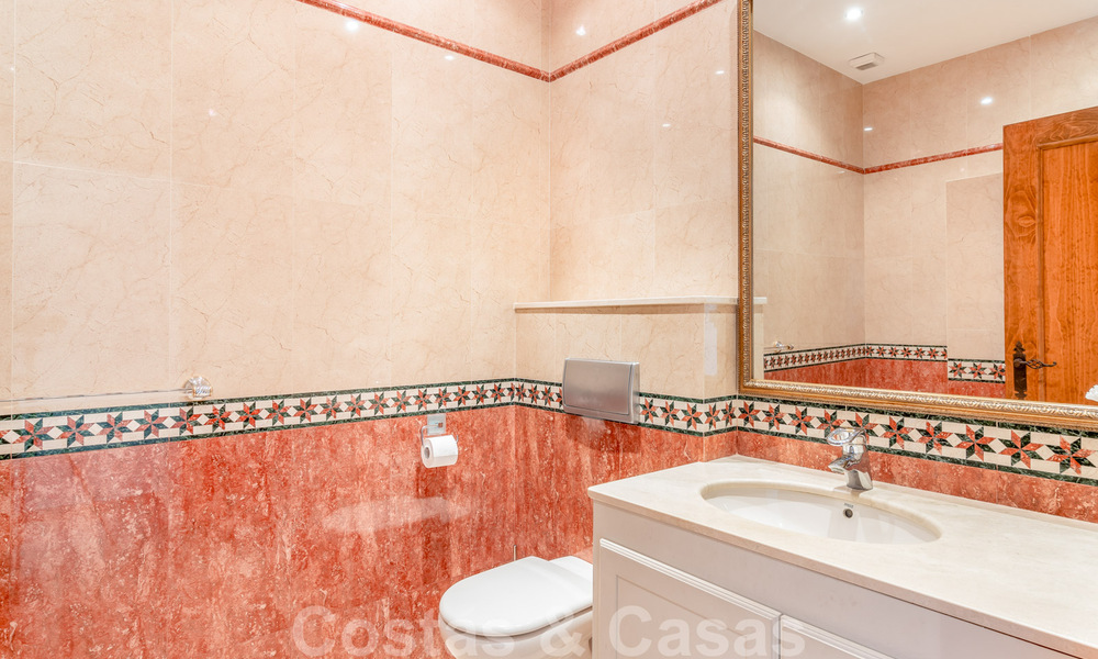 Instapklare, elegante, Spaanse luxevilla te koop op groot perceel in Mijas, Costa del Sol 38963
